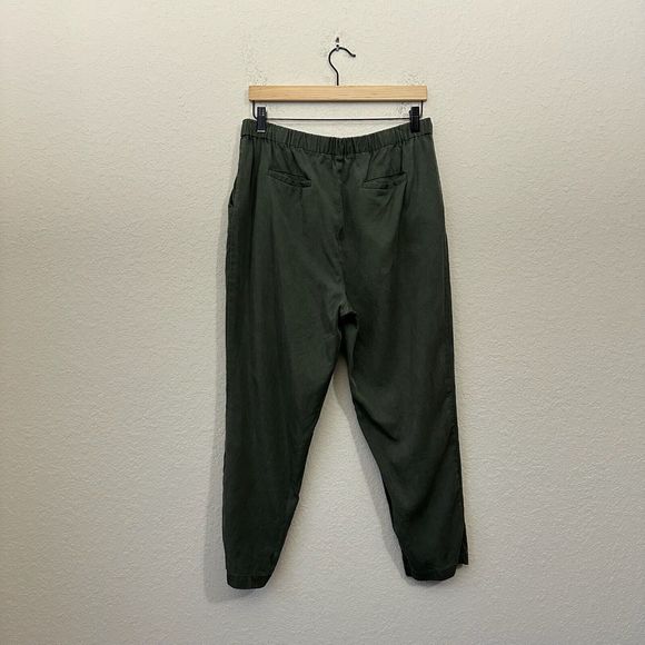 VETTA The Tencel Tapered Pants High Waisted Elastic Waist in Olive - Picture 6 of 13